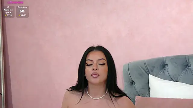 Snapshot of EdithOliviere chatting on 9, 1, 2025 EdithOliviere online show from 9, 1, 2025