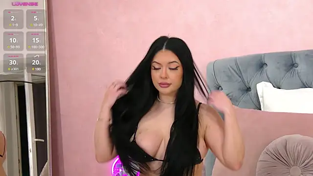 Snapshot of EdithOliviere chatting on 1, 2, 2025 EdithOliviere online show from 1, 2, 2025