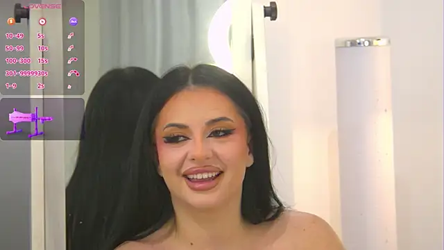 Snapshot of EdithOliviere chatting on 27, 10, 2025 EdithOliviere online show from 27, 10, 2025