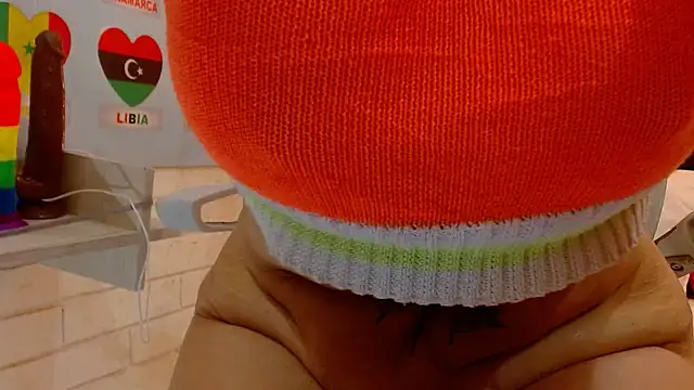 Snapshot of Sarah_teiku chatting on 6, 3, 2025 Sarah teiku online show from 6, 3, 2025