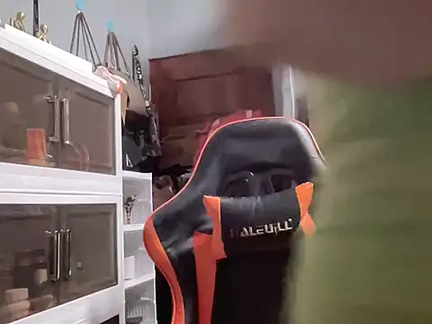 UrLove Marga online show from 4, 11, 2025