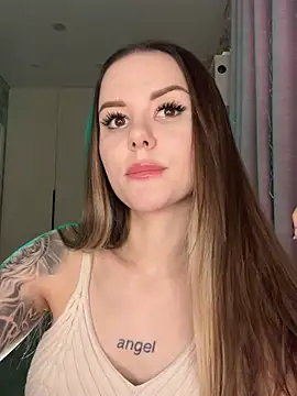 Snapshot of Alina_Vibe_Me chatting on 25, 2, 2026 Alina Vibe Me online show from 25, 2, 2026