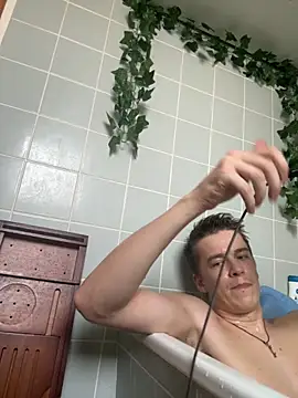 Snapshot of Toyjungee chatting on 10, 11, 2025 Toyjungee online show from 10, 11, 2025