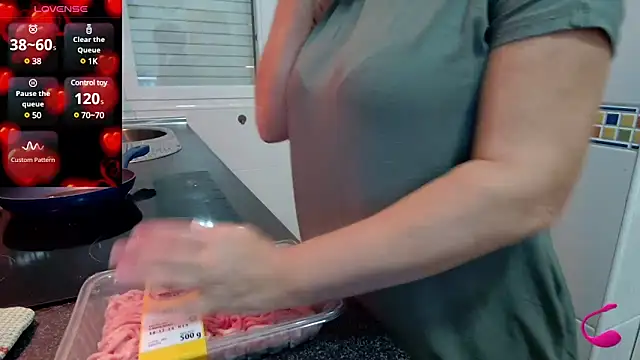 Susycachonda1 online show from 15, 12, 2024