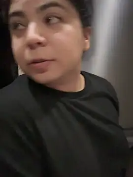 kimmiakiss22 online show from 3, 2, 2025