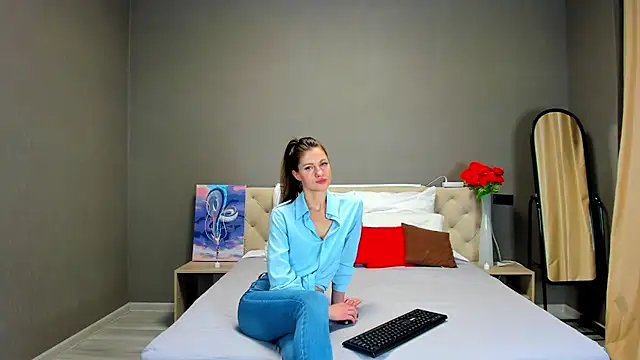 Katerina Ray online show from 4, 12, 2024
