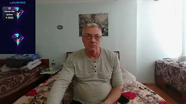 sexman181166 online show from 12, 2, 2025