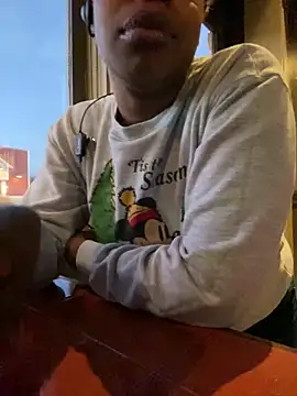 Lilli Lovely online show from 17, 12, 2024