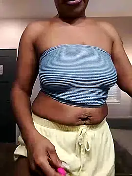 Lilli Lovely online show from 17, 3, 2025