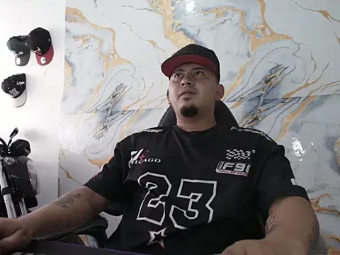 Snapshot of myke_andrade chatting on 18, 2, 2026 myke andrade online show from 18, 2, 2026