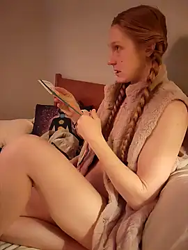 GoldenFlameGoddess online show from 4, 2, 2025