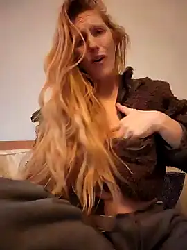 GoldenFlameGoddess online show from 7, 2, 2025