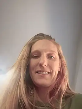 GoldenFlameGoddess online show from 20, 2, 2025