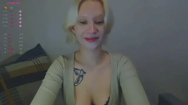 Snapshot of amelia_lye chatting on 23, 11, 2025 amelia lye online show from 23, 11, 2025