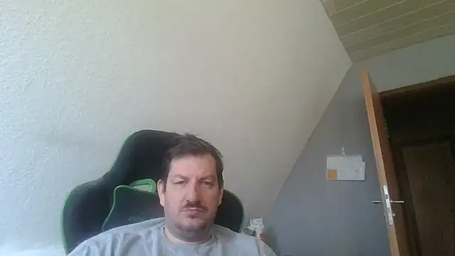 Golffahrer1982 online show from 11, 9, 2025