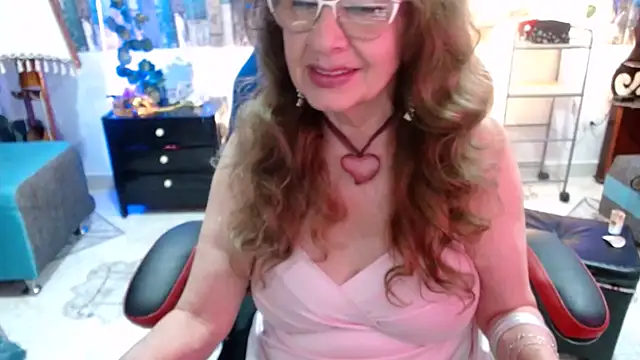 Snapshot of KarimaSarabe chatting on 18, 12, 2024 KarimaSarabe online show from 18, 12, 2024