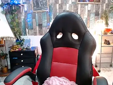 Snapshot of KarimaSarabe chatting on 24, 1, 2025 KarimaSarabe online show from 24, 1, 2025