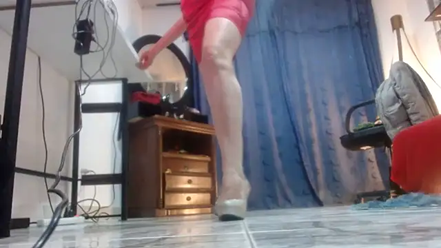 Snapshot of KarimaSarabe chatting on 8, 9, 2025 KarimaSarabe online show from 8, 9, 2025