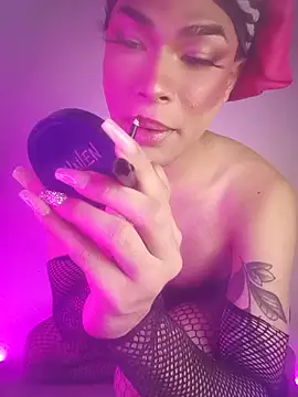 Snapshot of Victor-and-shelly chatting on 30, 11, 2025 Victor-and-shelly online show from 30, 11, 2025