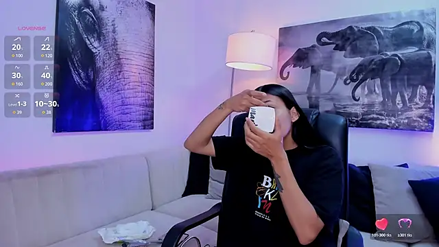 Snapshot of Ary_7 chatting on 9, 11, 2025 Ary 7 online show from 9, 11, 2025