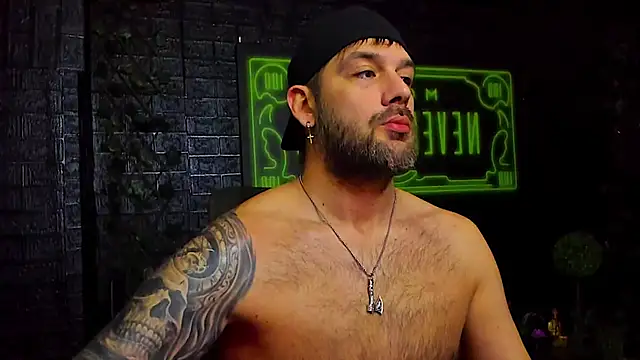 Snapshot of LexXHardy chatting on 14, 12, 2025 LexXHardy online show from 14, 12, 2025