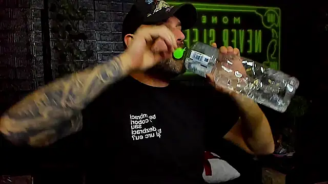 Snapshot of LexXHardy chatting on 14, 1, 2026 LexXHardy online show from 14, 1, 2026