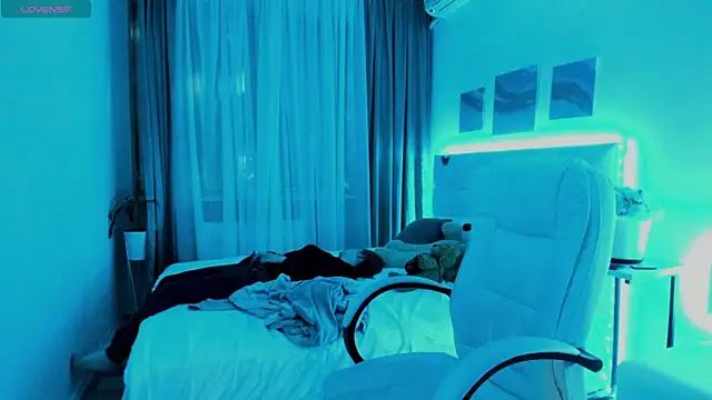 Kathlyn  Heath online show from 7, 3, 2025