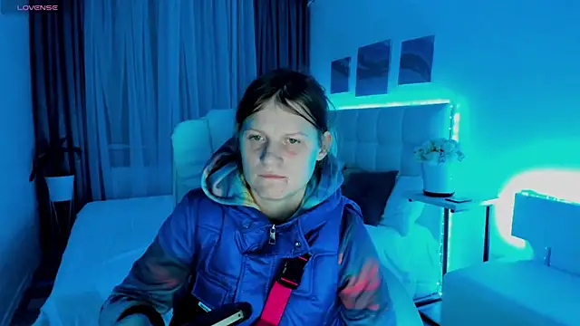 Kathlyn  Heath online show from 13, 3, 2025