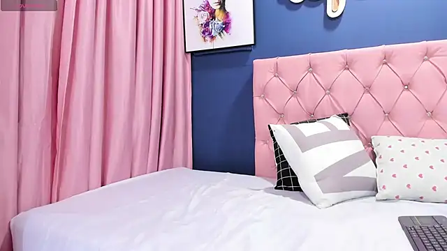 Snapshot of AngelitaWild_ chatting on 28, 2, 2025 AngelitaWild  online show from 28, 2, 2025