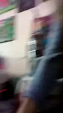 Snapshot of cammyquart chatting on 28, 11, 2025 cammyquart online show from 28, 11, 2025