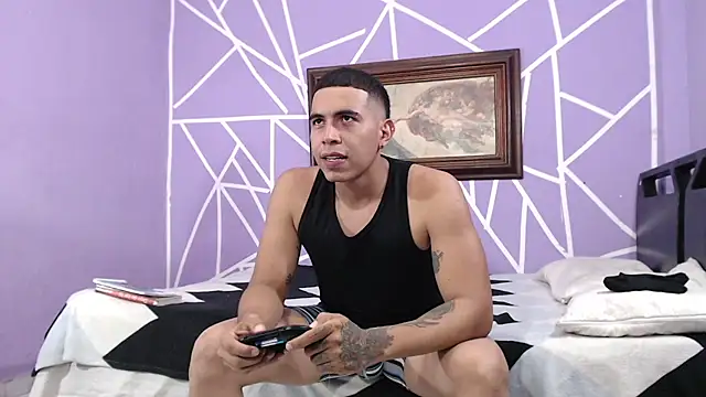 Snapshot of Sofiafuck20 chatting on 9, 10, 2025 Sofiafuck20 online show from 9, 10, 2025