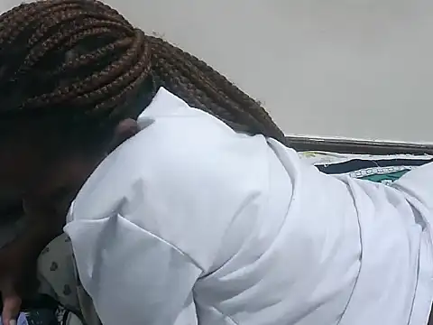 prettybeee online show from 20, 3, 2026