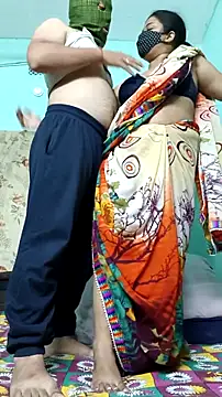 Snapshot of hotty_Sexy-couple chatting on 24, 2, 2025 hotty Sexy-couple online show from 24, 2, 2025