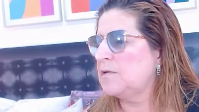 Snapshot of sandra_20 chatting on 12, 11, 2025 sandra 20 online show from 12, 11, 2025