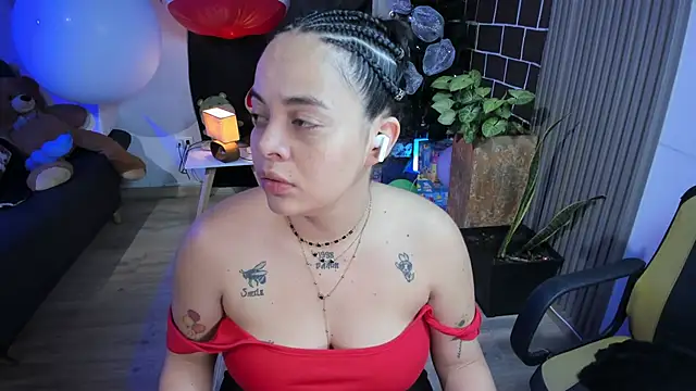 Cuttiealice online show from 20, 12, 2024