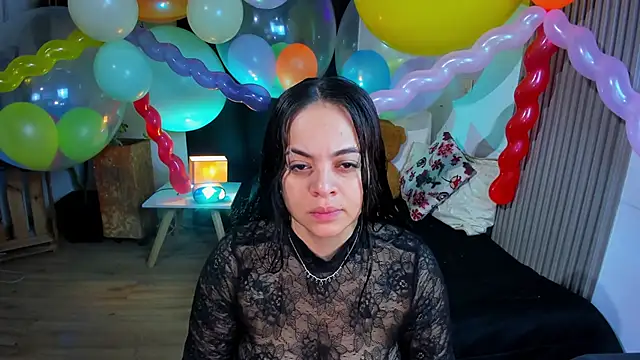 Cuttiealice online show from 10, 1, 2025