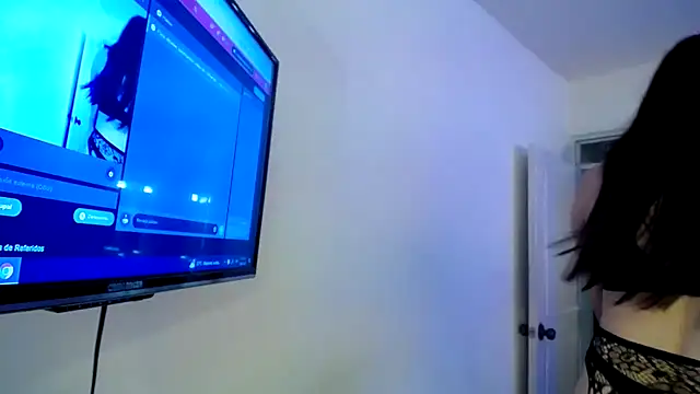 Snapshot of ivonne__hott1 chatting on 28, 1, 2025 ivonne hott1 online show from 28, 1, 2025