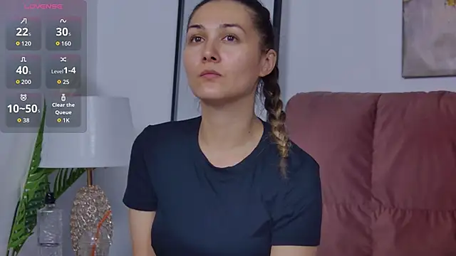 NicolLopeze online show from 11, 9, 2025