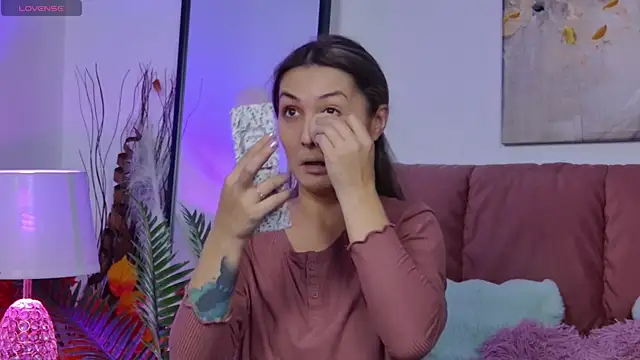 NicolLopeze online show from 16, 10, 2025