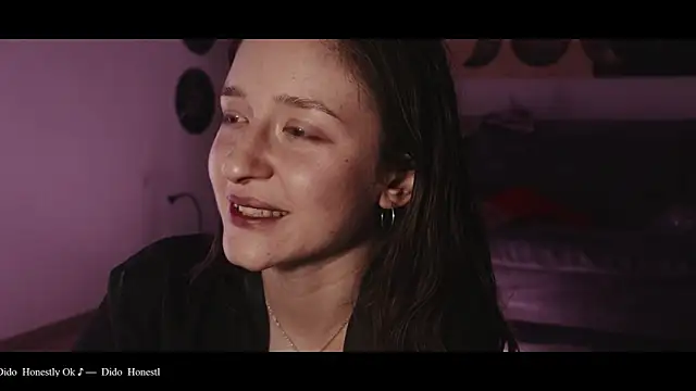 Snapshot of WebCora chatting on 11, 2, 2025 WebCora online show from 11, 2, 2025