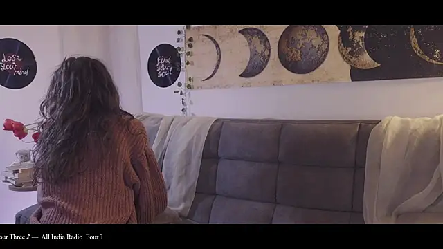 Snapshot of WebCora chatting on 4, 3, 2025 WebCora online show from 4, 3, 2025