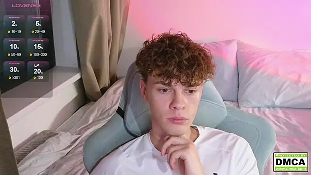 Snapshot of cute_thomas chatting on 14, 10, 2025 cute thomas online show from 14, 10, 2025