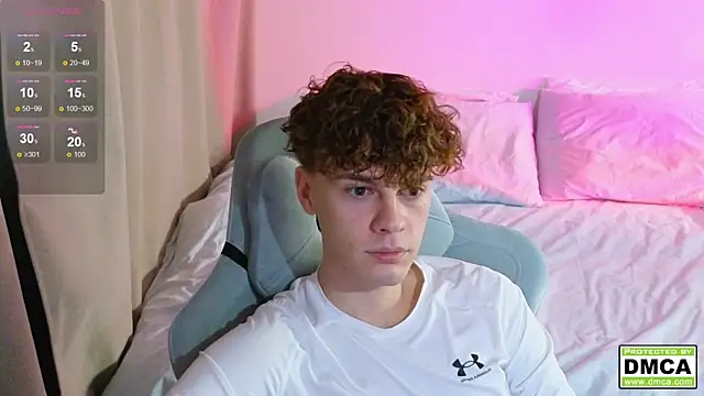 Snapshot of cute_thomas chatting on 11, 11, 2025 cute thomas online show from 11, 11, 2025