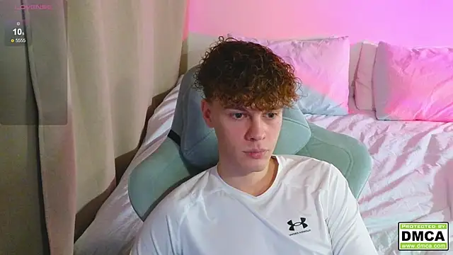 Snapshot of cute_thomas chatting on 12, 11, 2025 cute thomas online show from 12, 11, 2025