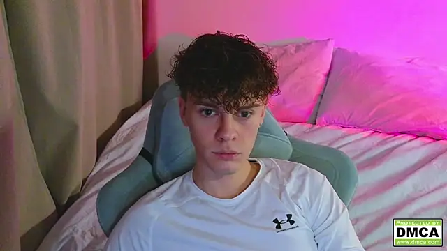 Snapshot of cute_thomas chatting on 17, 11, 2025 cute thomas online show from 17, 11, 2025