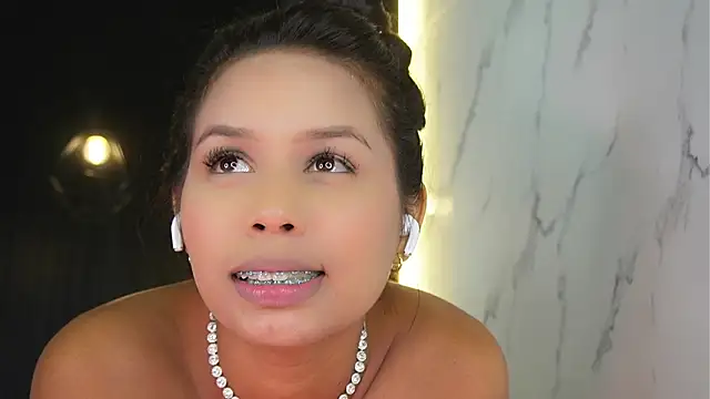 charlotte 01 online show from 22, 2, 2025