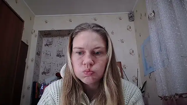 Snapshot of dream_alexa chatting on 7, 11, 2025 dream alexa online show from 7, 11, 2025