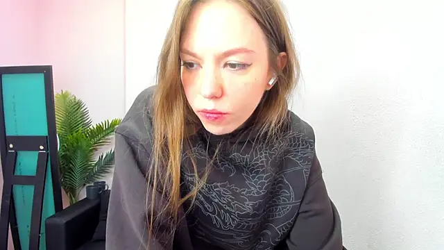 Persephoni online show from 1, 3, 2025