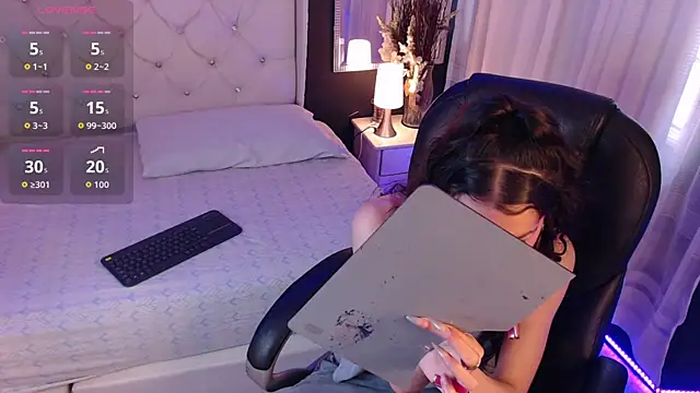 Snapshot of LiaVillalobos chatting on 20, 10, 2025 LiaVillalobos online show from 20, 10, 2025