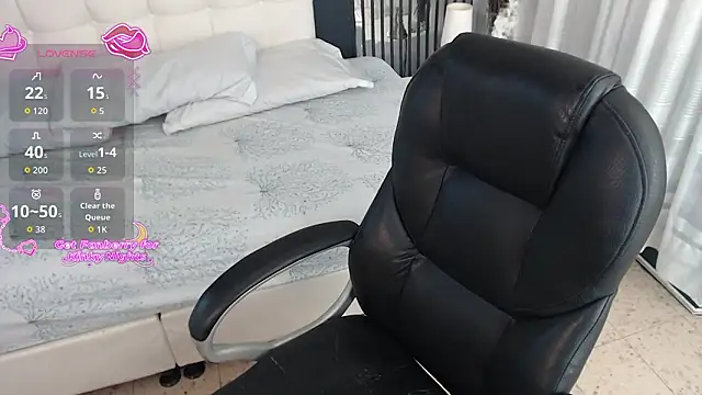 LiaVillalobos online show from 19, 2, 2026